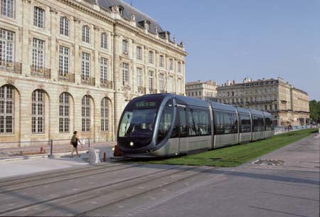 Tram C Alstom Citadis TGA 302 in Bordeaux
