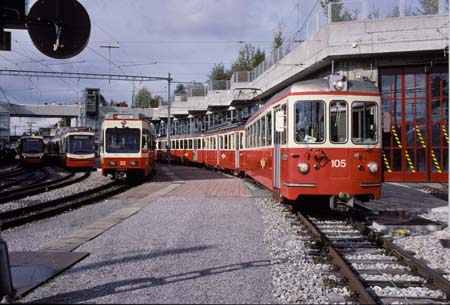 252CD33
