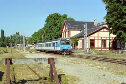8N06